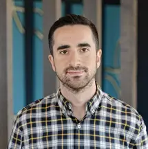 Headshot of Javier Valiño